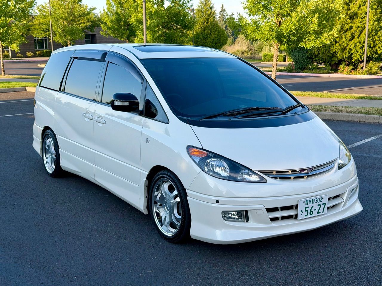 2000 Toyota Estima 3.0 Aeras FWD, 18” Wheels, Kakimoto Exhaust, Auto