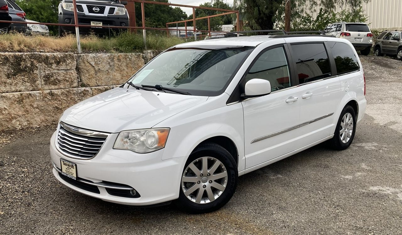 2014 Chrysler Town & Country Touring