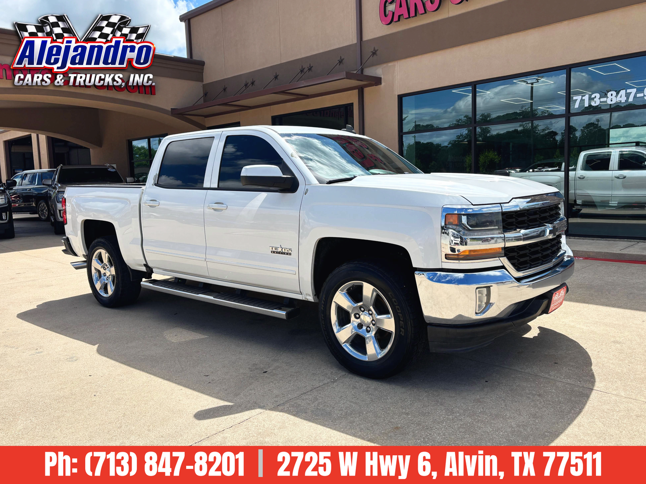 2017 Chevrolet Silverado 1500 LT Crew Cab Long Box 2WD
