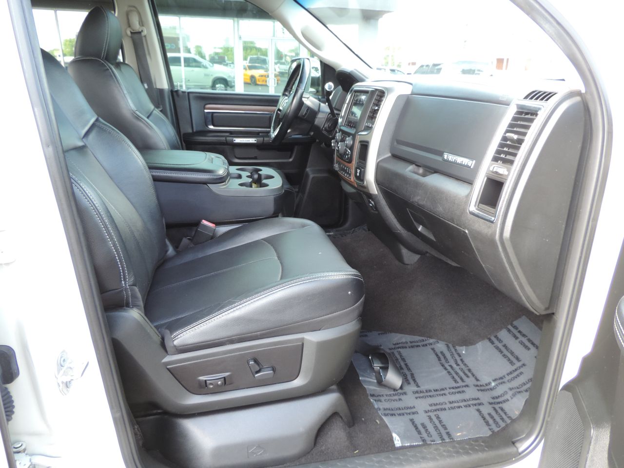 2018 RAM 3500 Crew Cab Laramie DRW 4WD