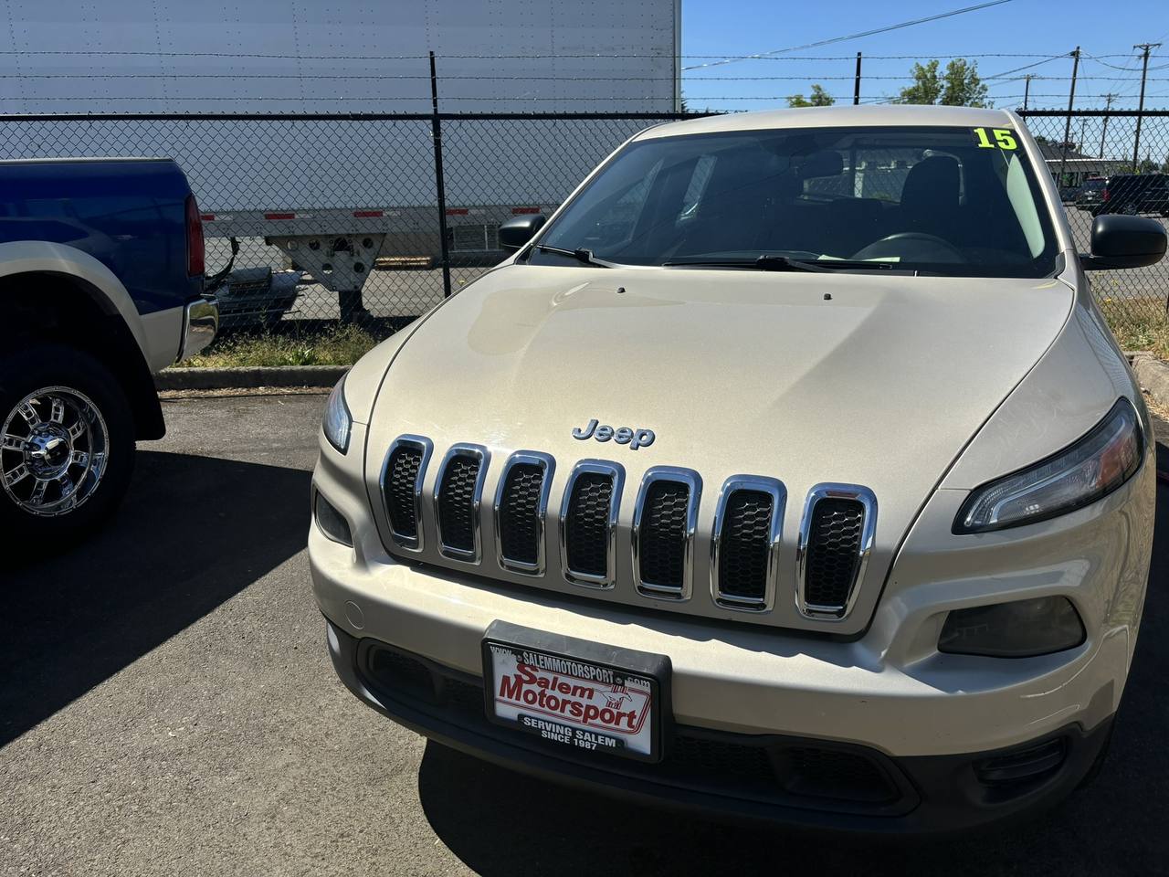 View vehicle photo 2