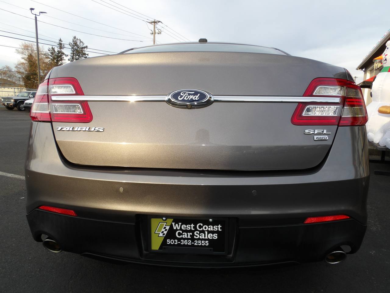 View vehicle photo 5
