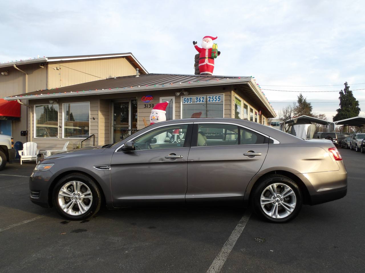 View vehicle photo 7
