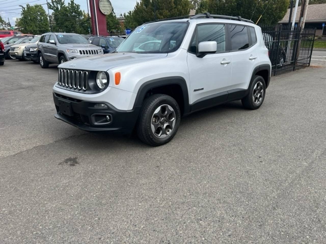 View vehicle photo 2