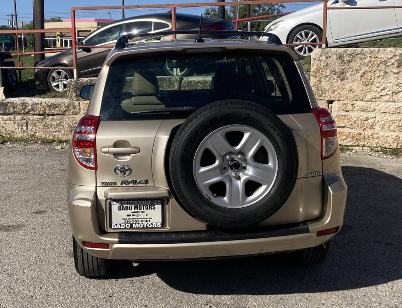 View vehicle photo 4