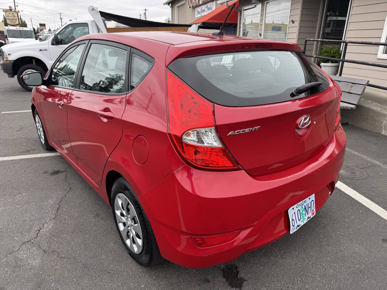 View vehicle photo 4