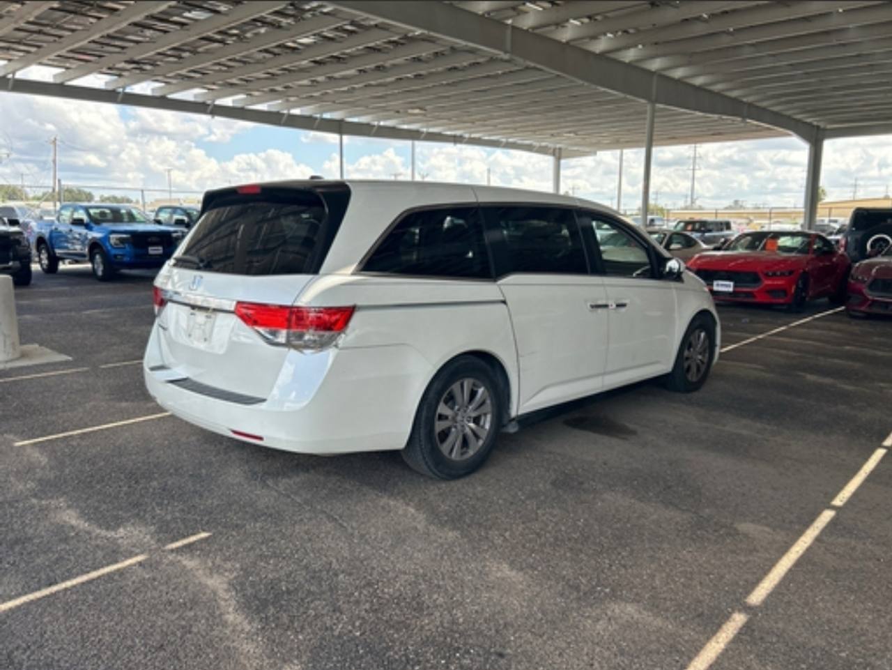 View vehicle photo 5