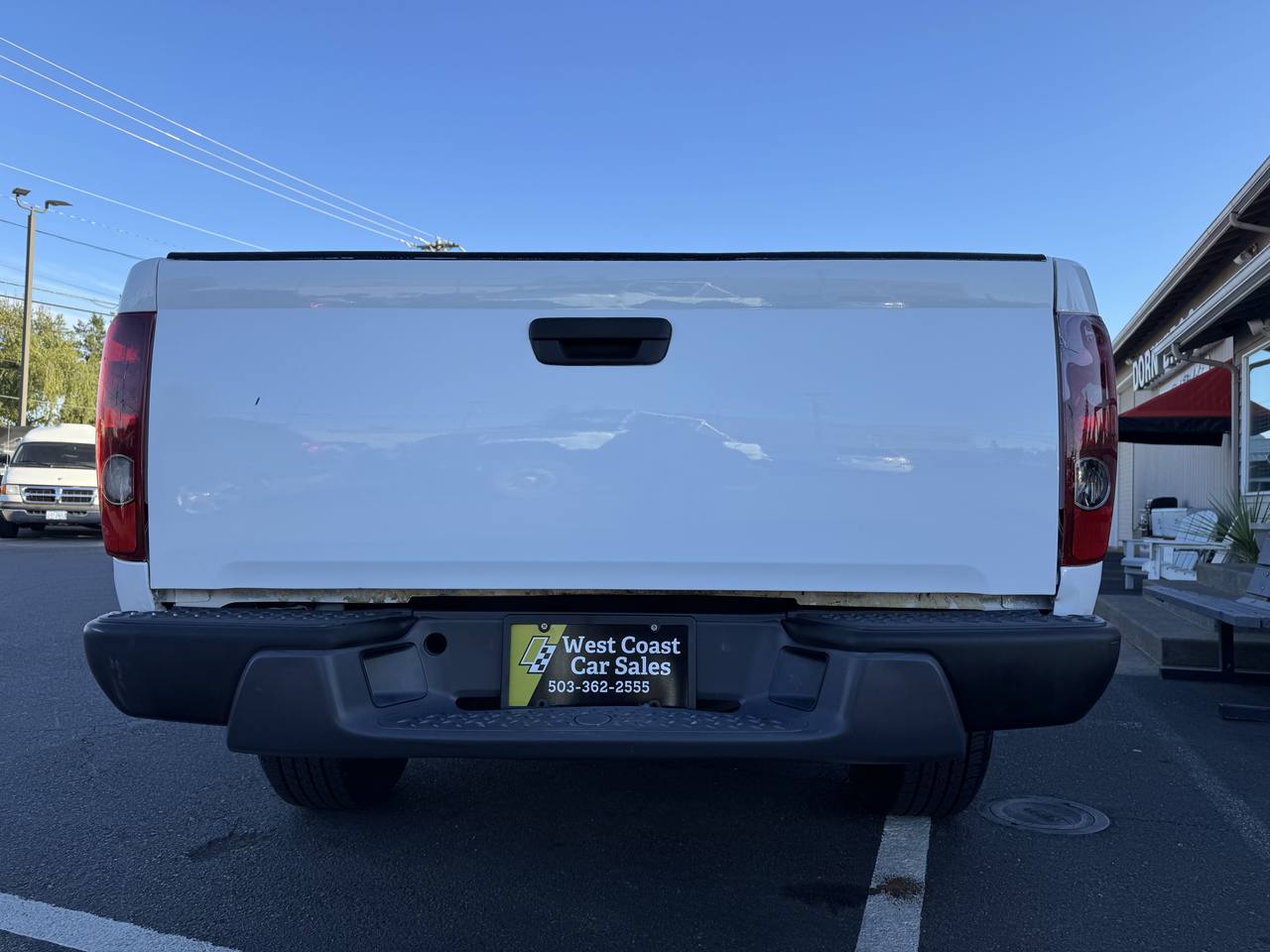 View vehicle photo 5