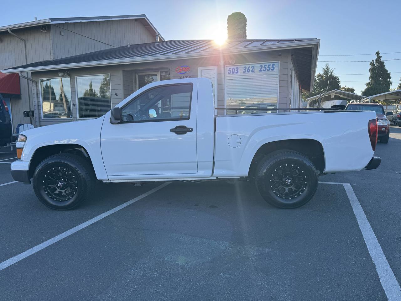 View vehicle photo 6