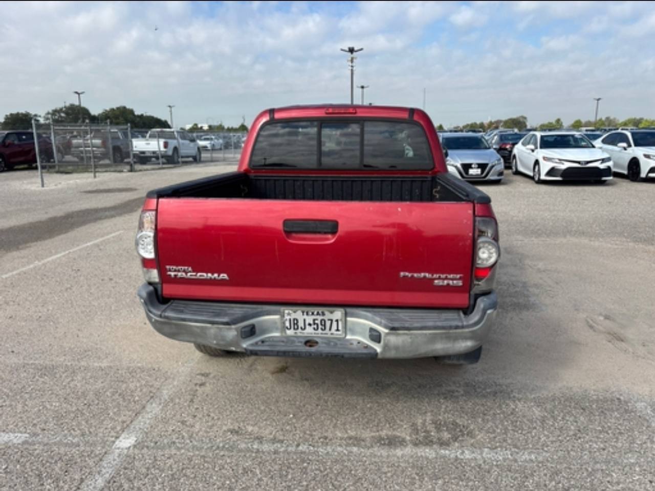 View vehicle photo 6