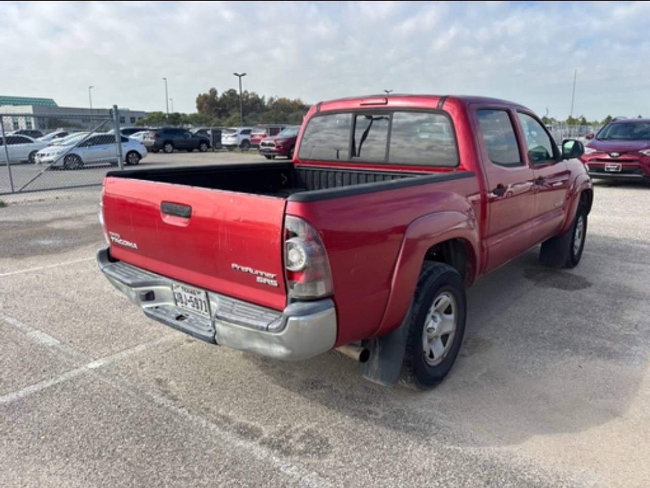 View vehicle photo 5