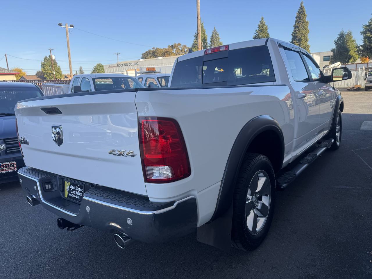View vehicle photo 3