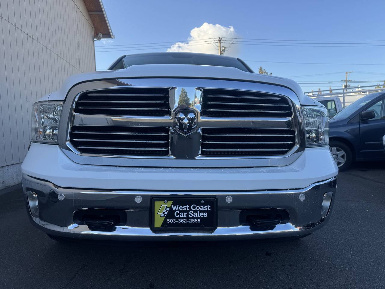 View vehicle photo 6
