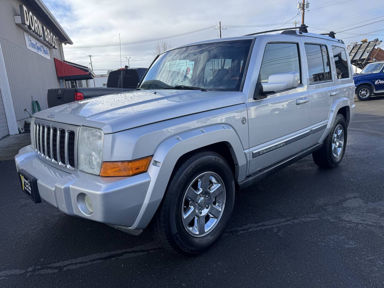 Silver 2007 Jeep Commander SUV / Crossover Four-Wheel Drive Automatic