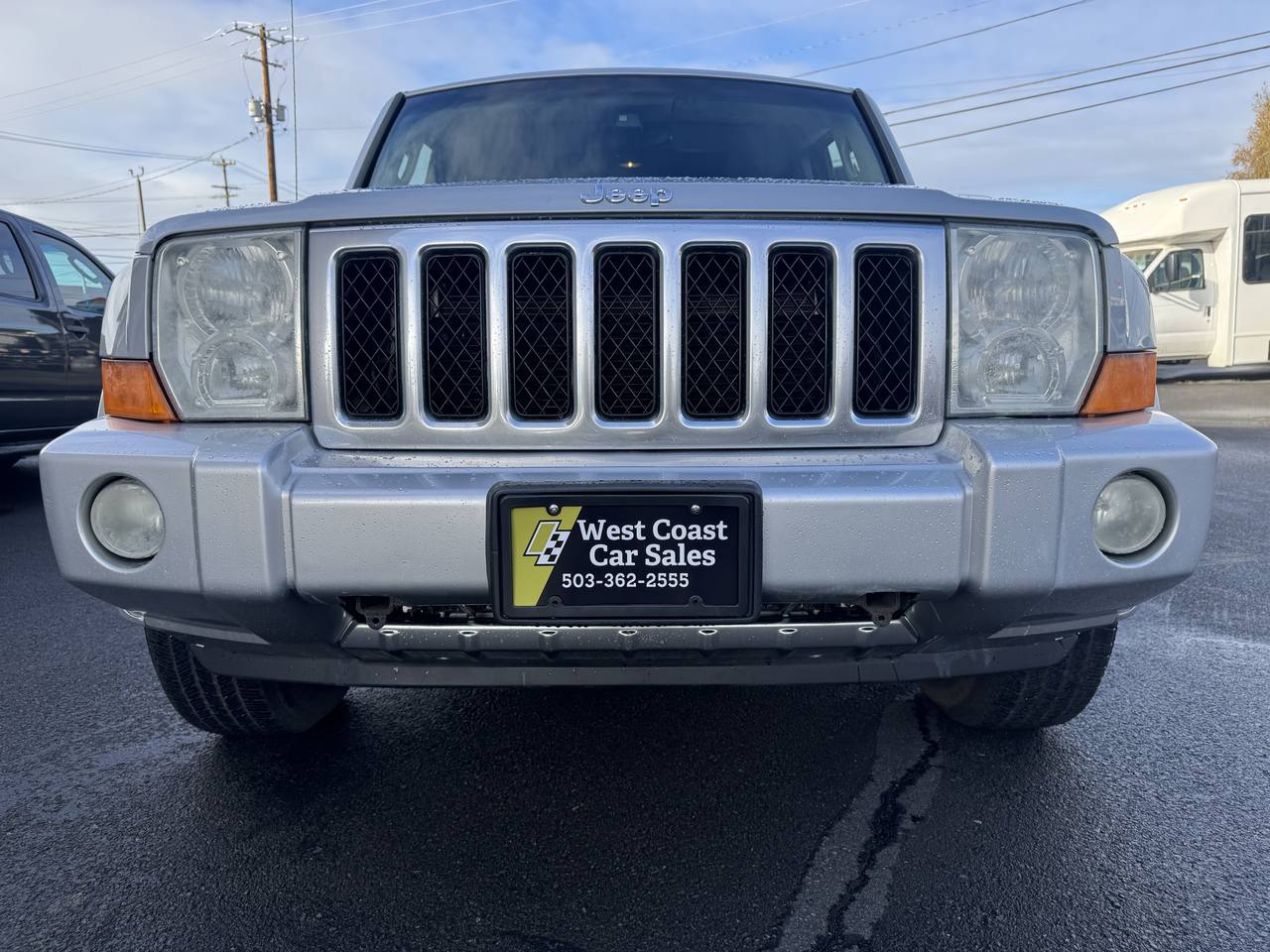 View vehicle photo 6