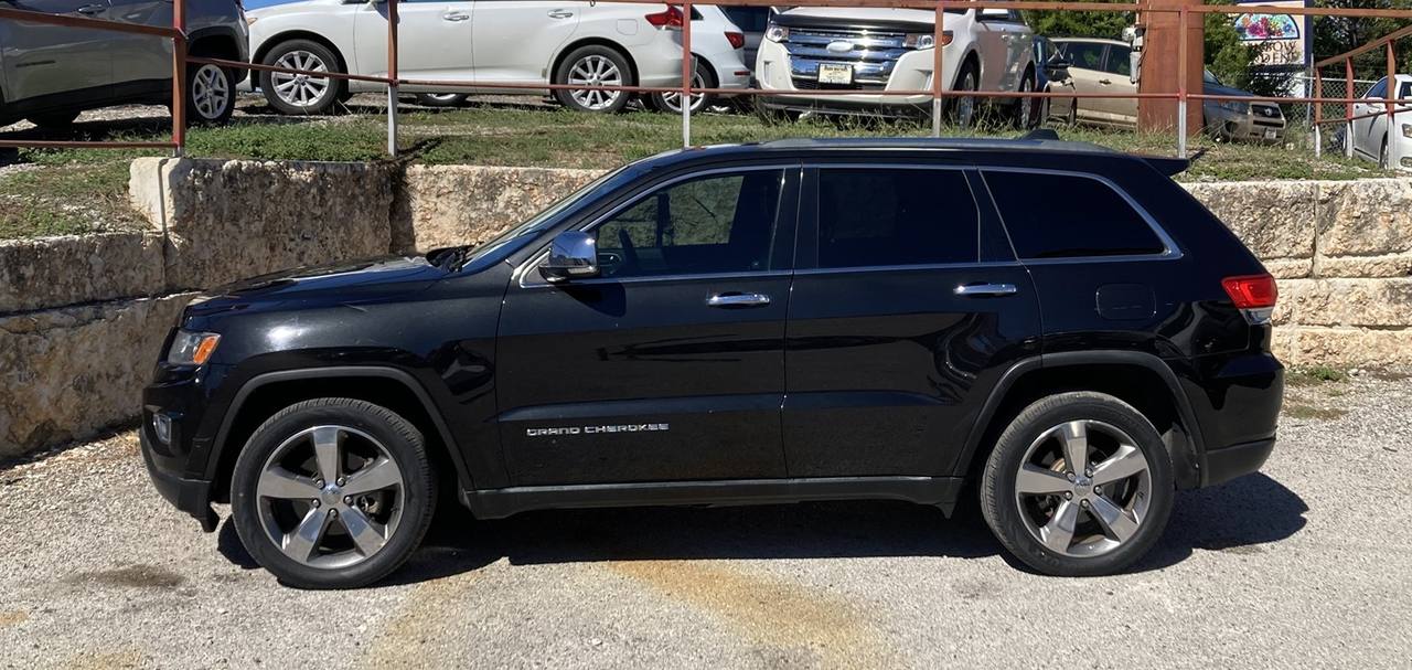 View vehicle photo 2