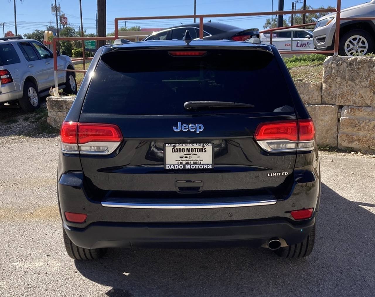 View vehicle photo 4