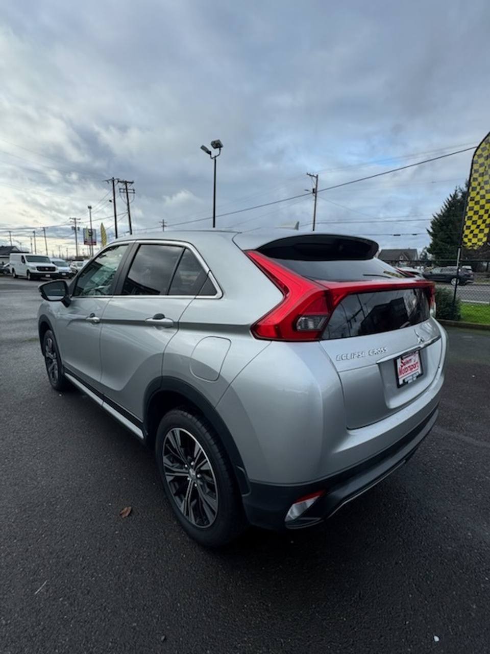 View vehicle photo 7
