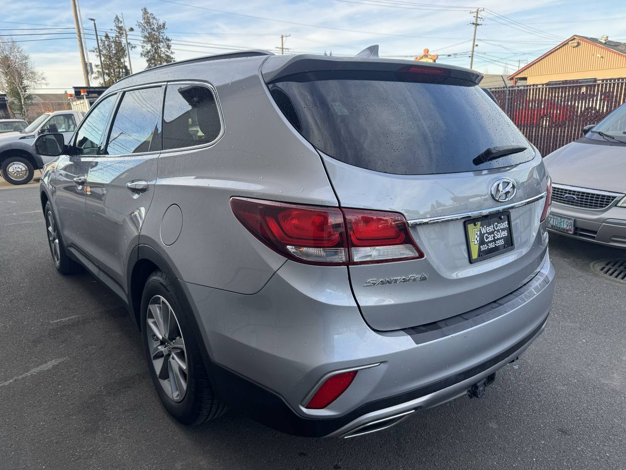 View vehicle photo 4