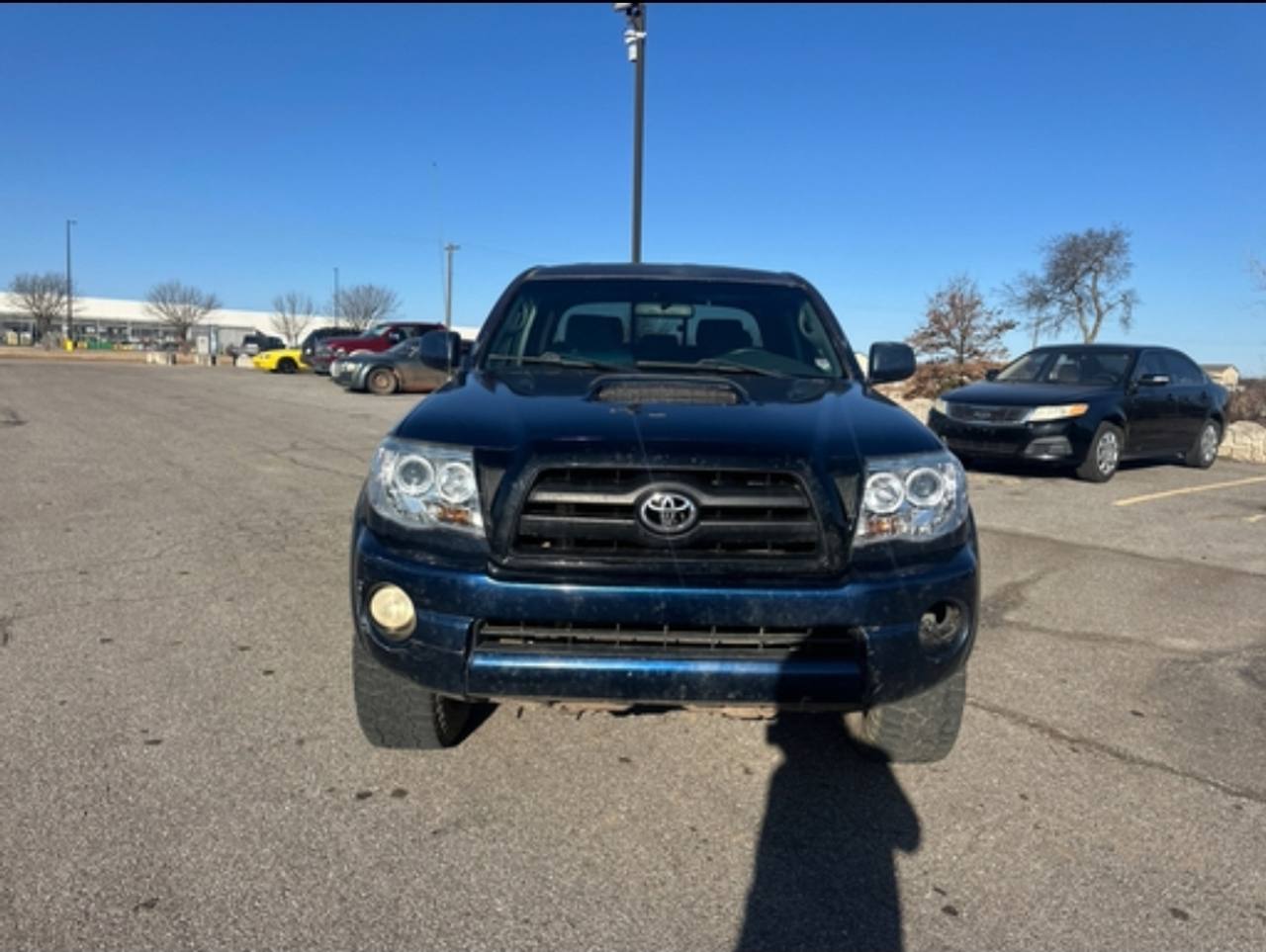 View vehicle photo 2