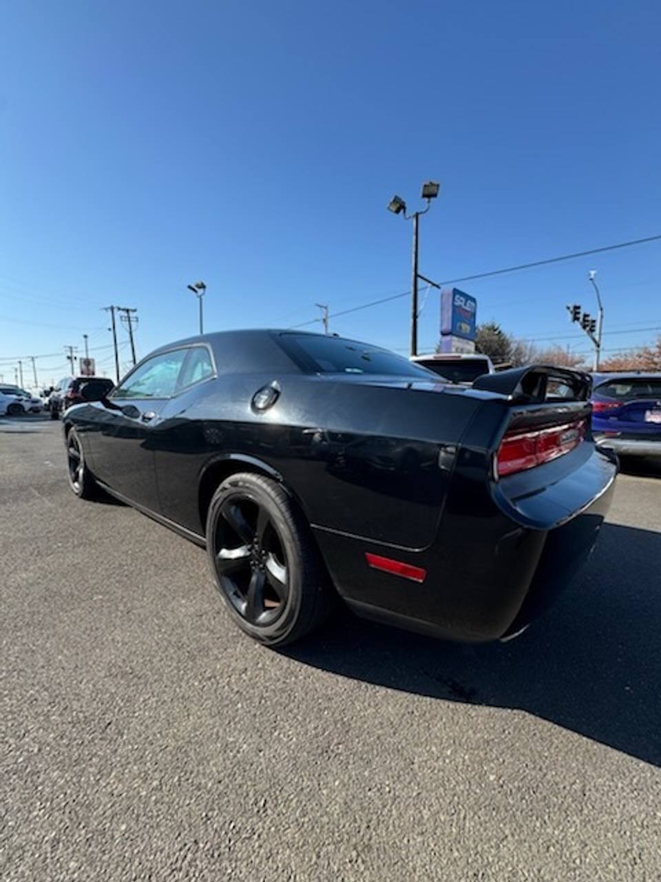 View vehicle photo 5