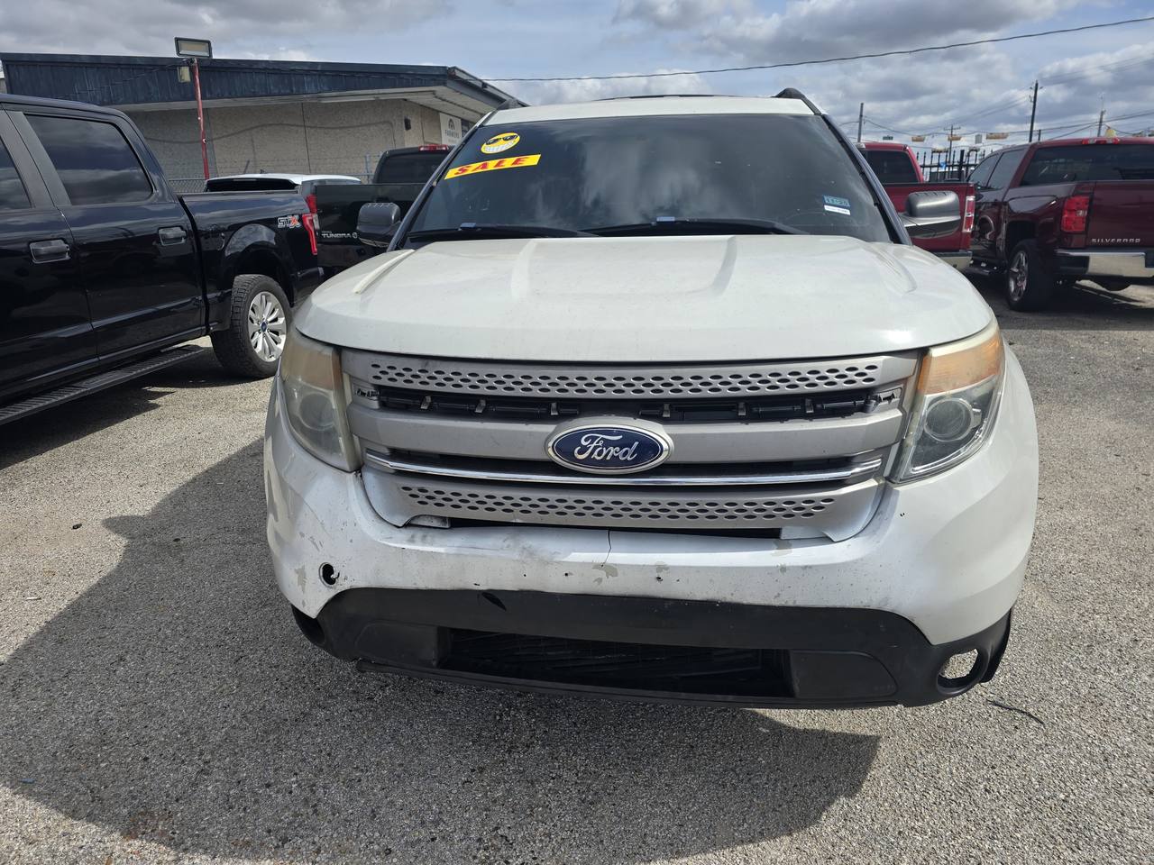 View vehicle photo 5