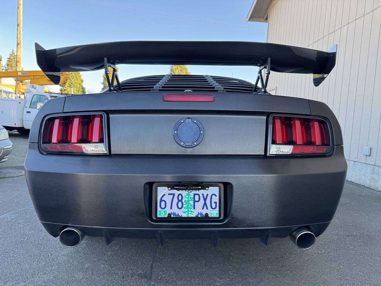 View vehicle photo 5