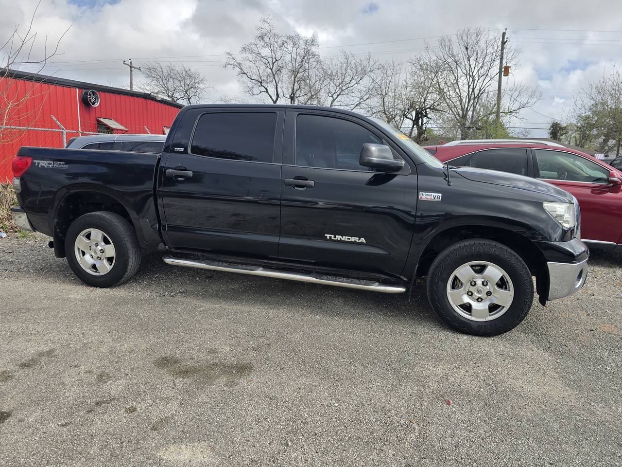View vehicle photo 3