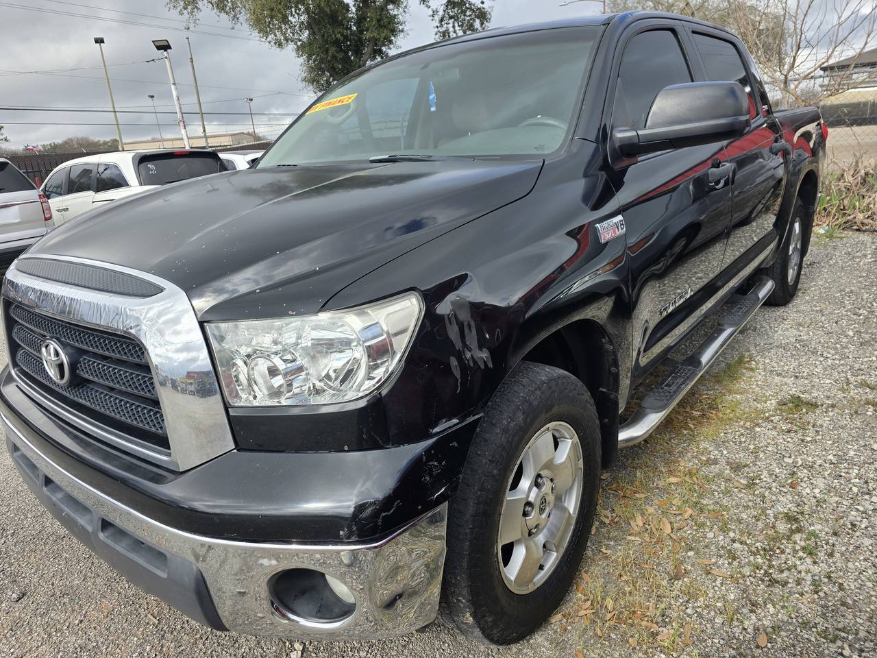 View vehicle photo 6