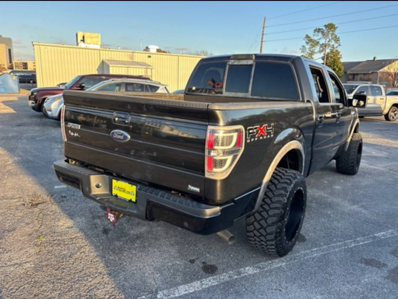 View vehicle photo 5