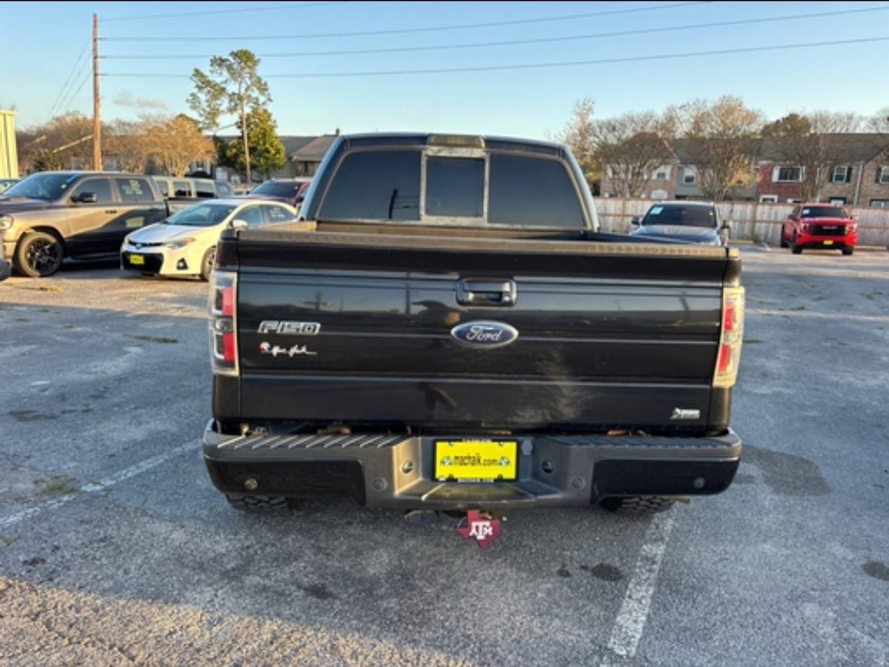 View vehicle photo 6