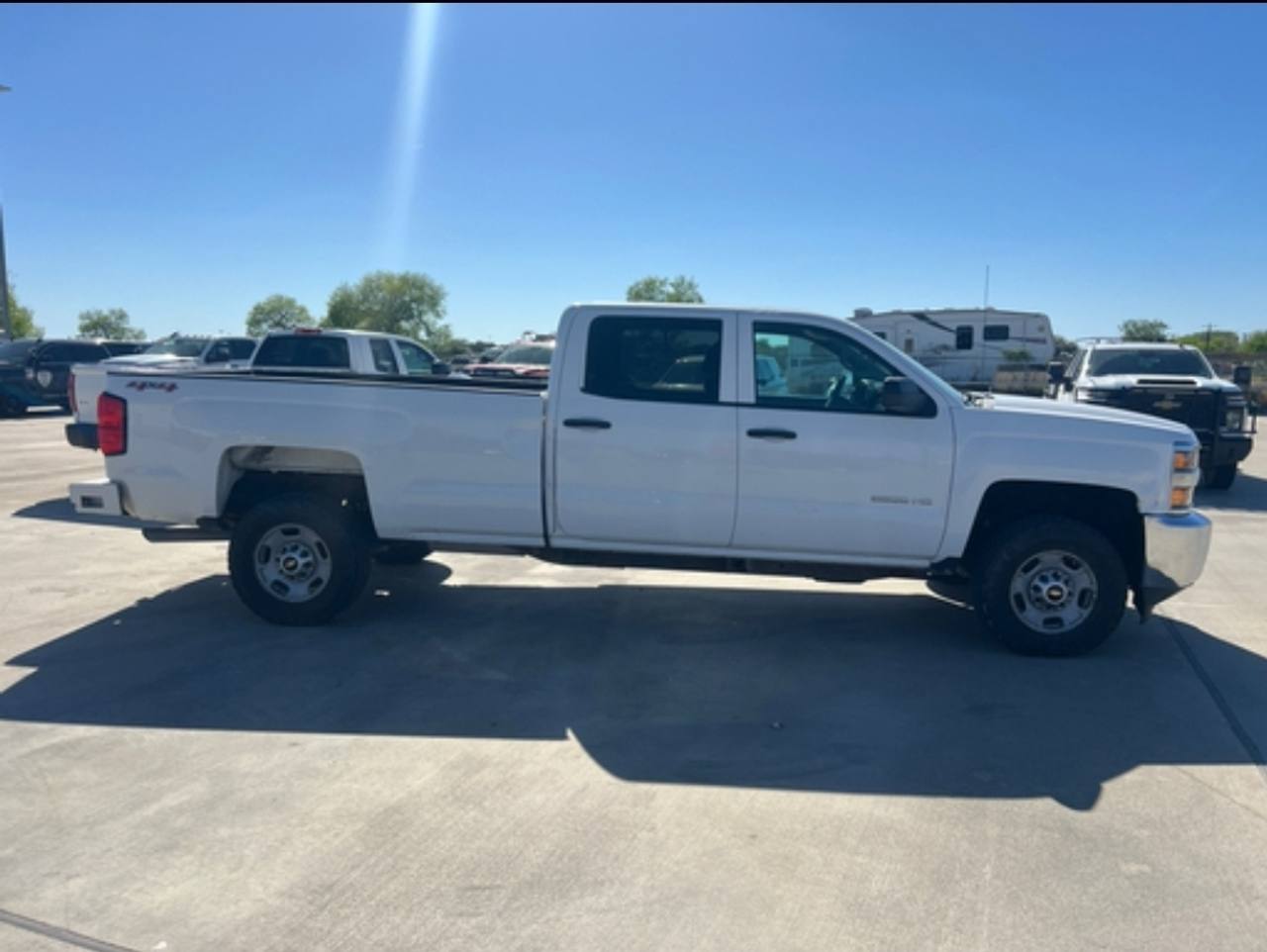 View vehicle photo 4