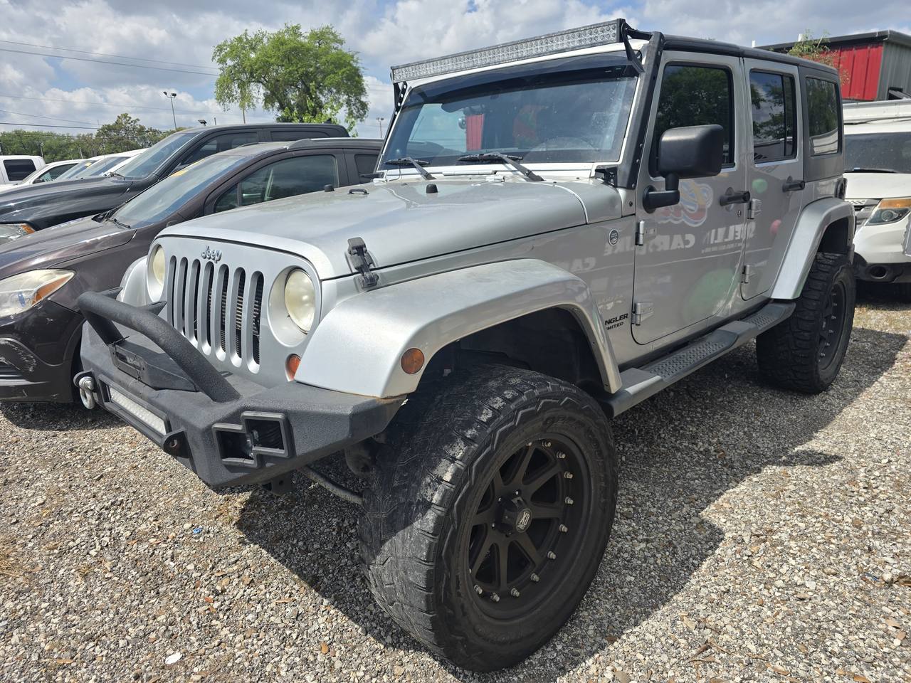 View vehicle photo 3