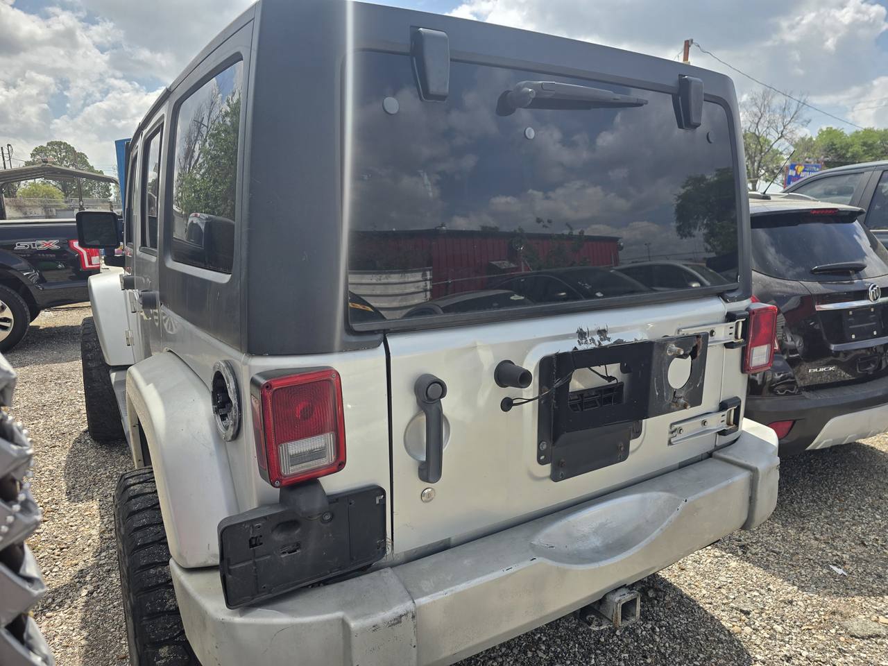 View vehicle photo 5