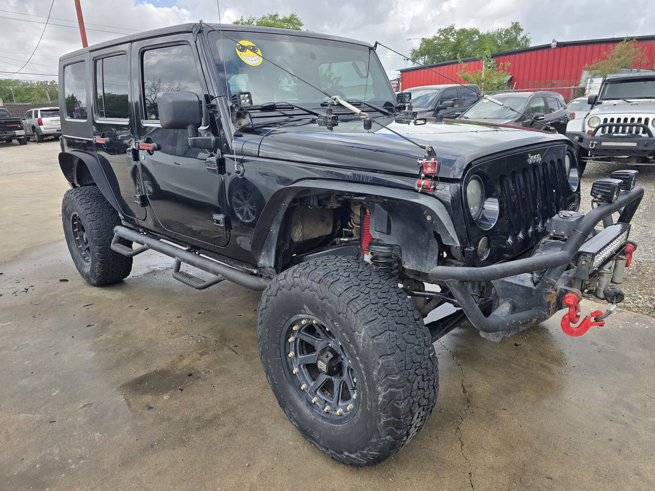 View vehicle photo 7