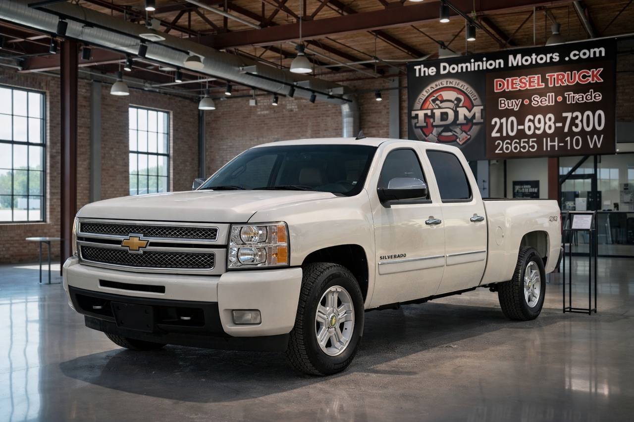 White 2013 Chevrolet Silverado 1500 Pickup Truck Four-Wheel Drive Automatic