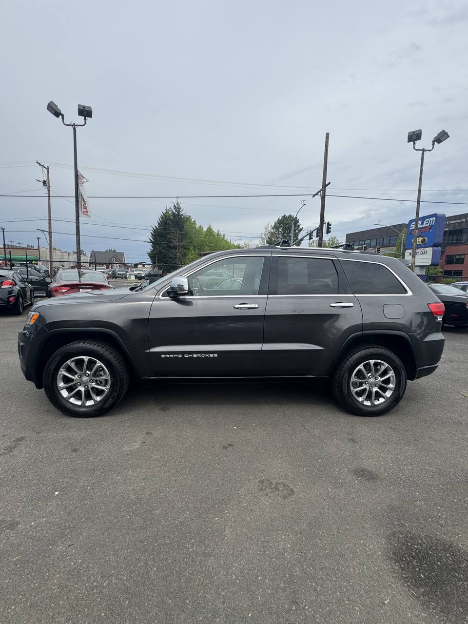 View vehicle photo 2