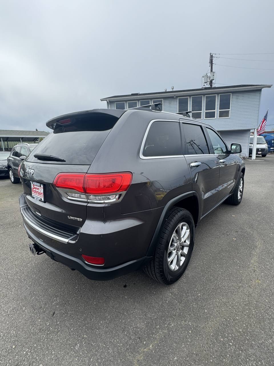 View vehicle photo 5