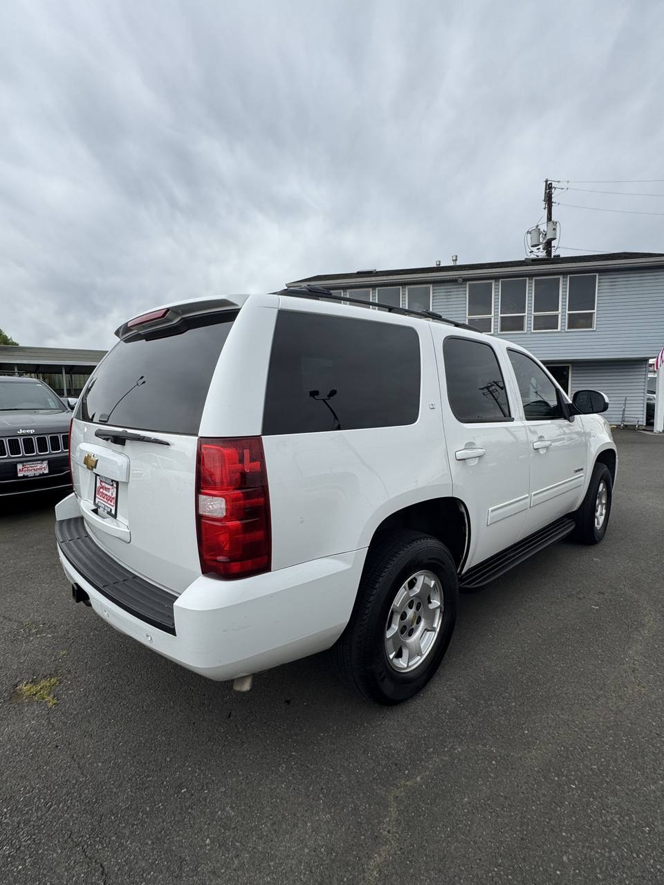 View vehicle photo 5