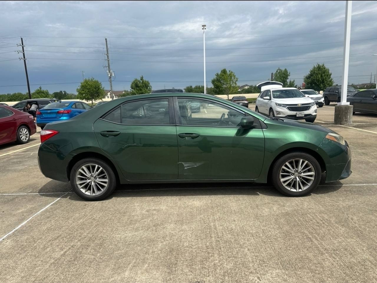View vehicle photo 4