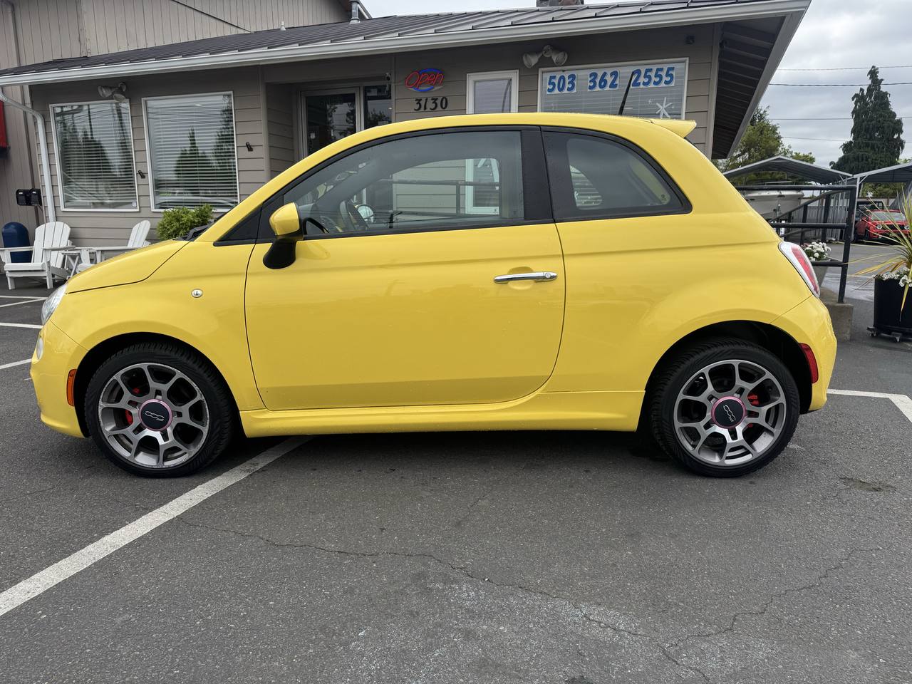 View vehicle photo 5