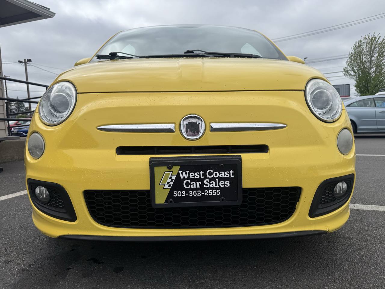 View vehicle photo 7
