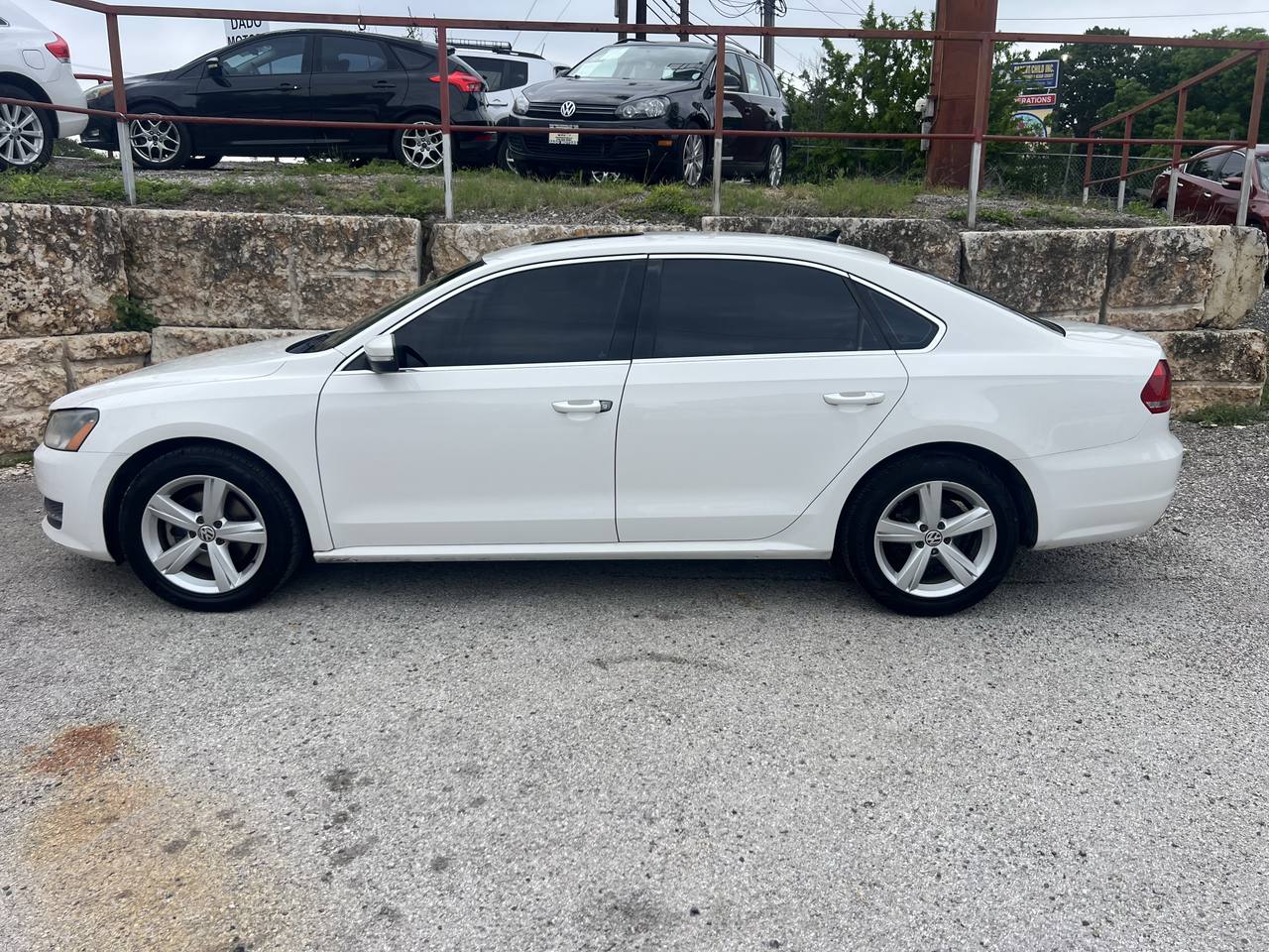 View vehicle photo 2
