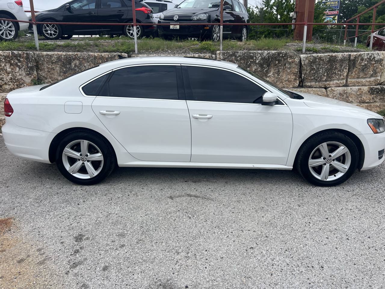 View vehicle photo 6