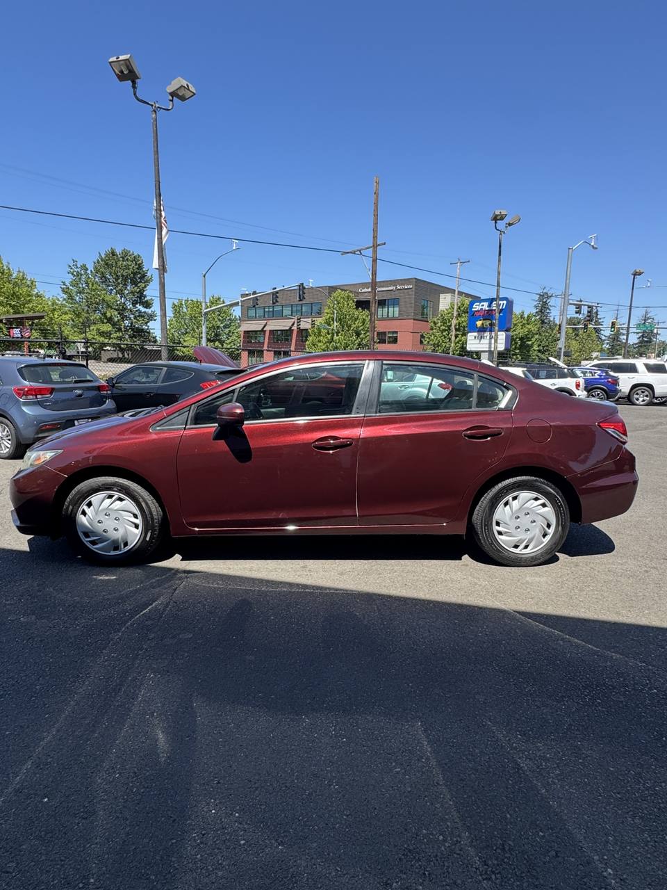 View vehicle photo 4