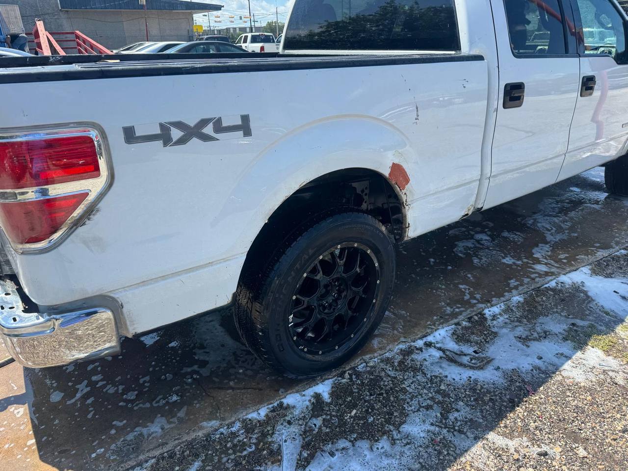 View vehicle photo 6