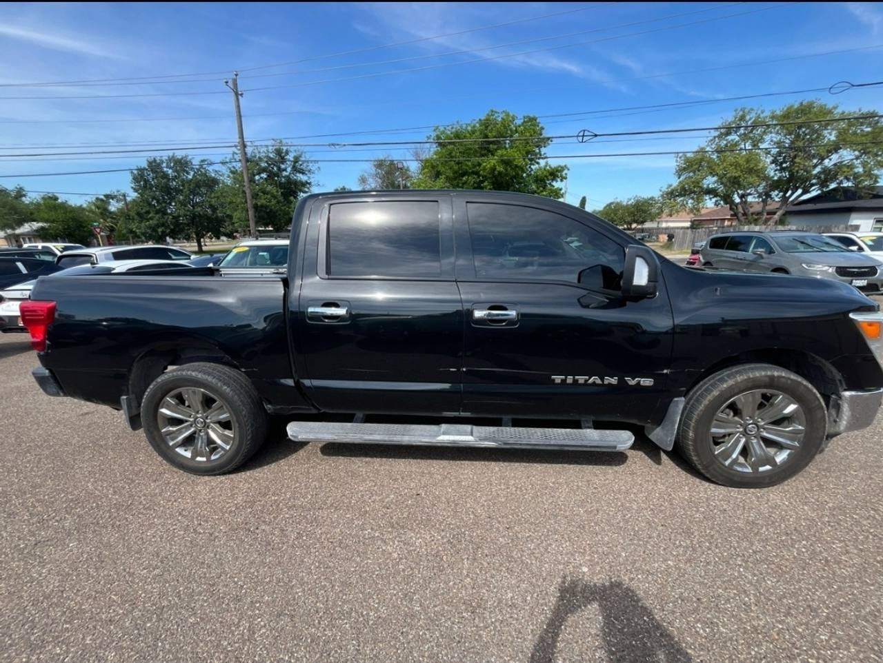 View vehicle photo 4
