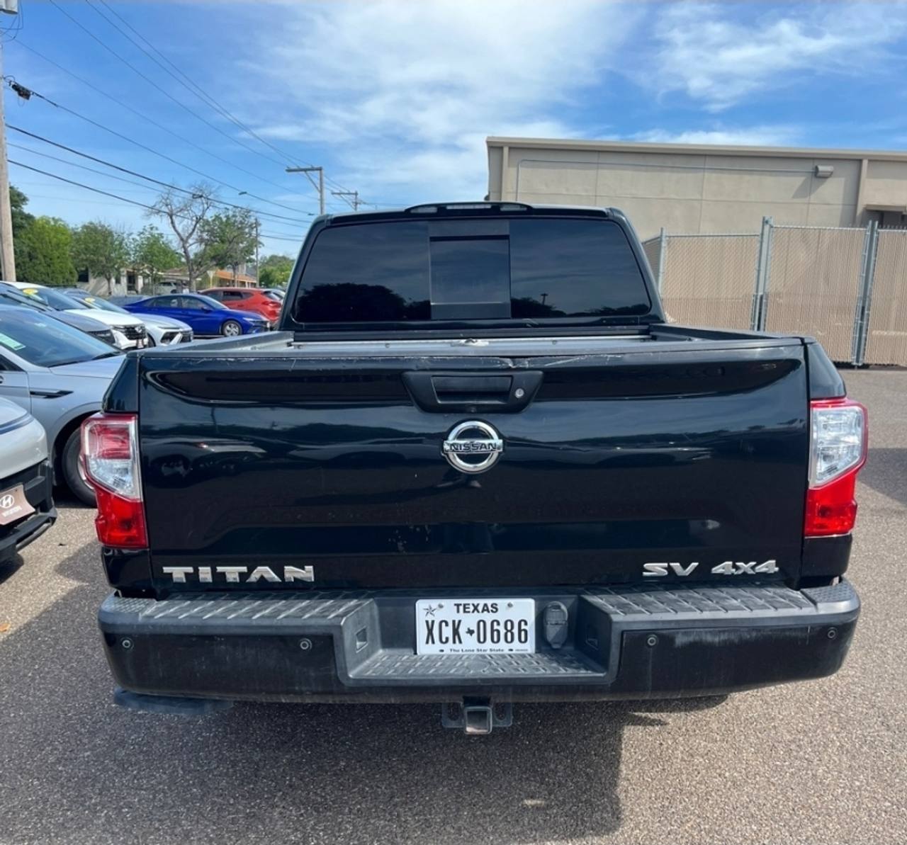View vehicle photo 6