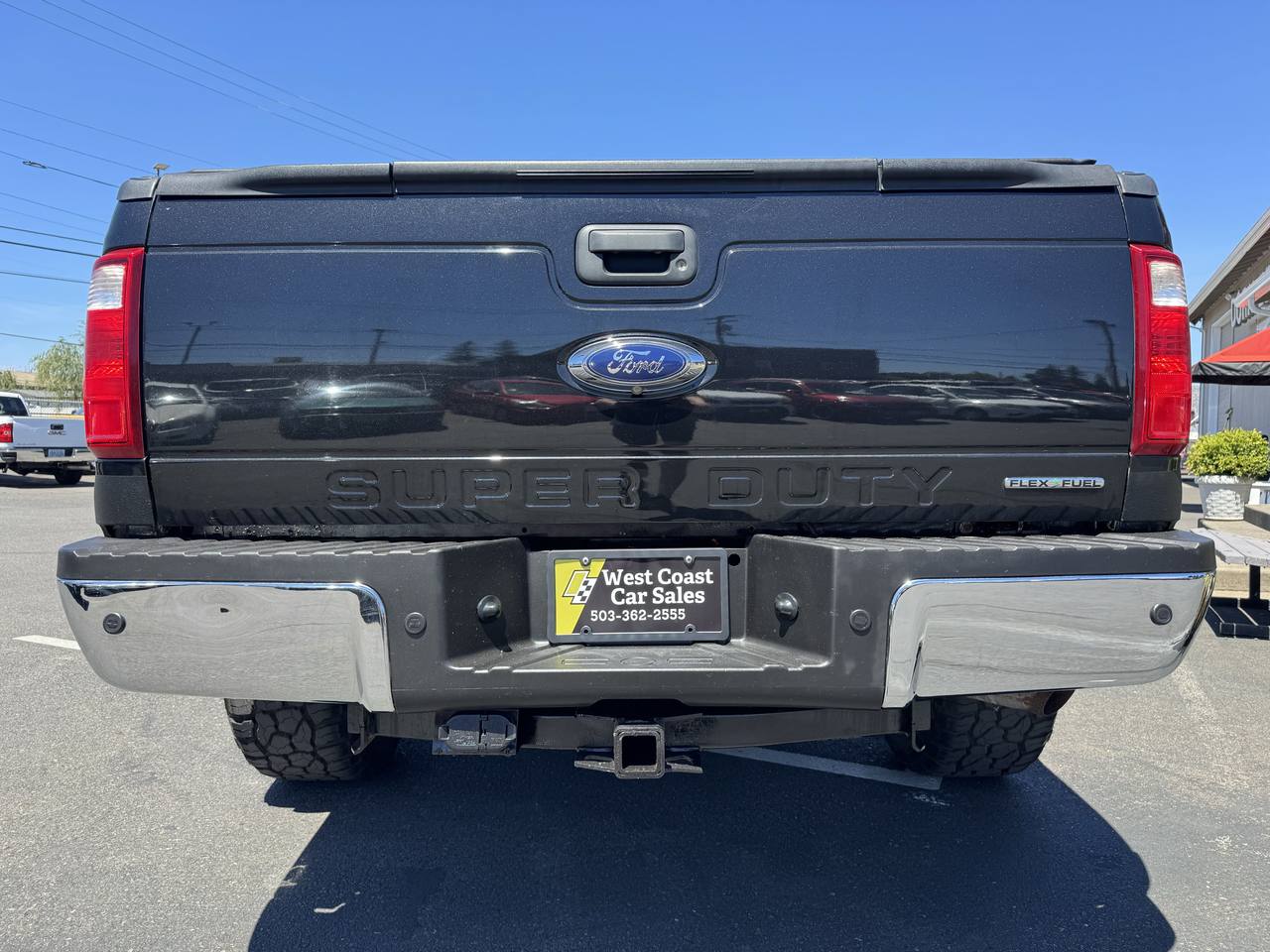 View vehicle photo 5