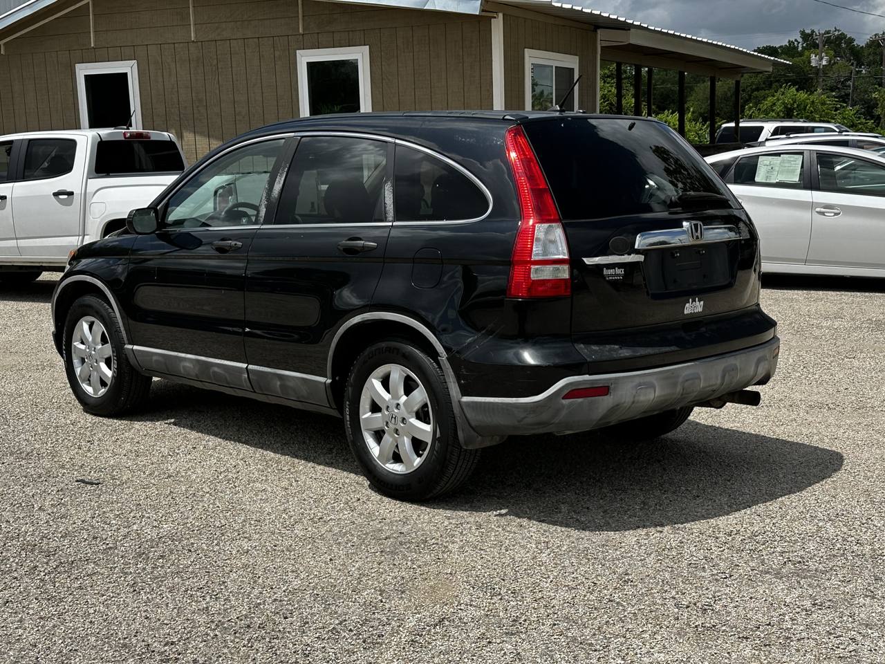 View vehicle photo 3